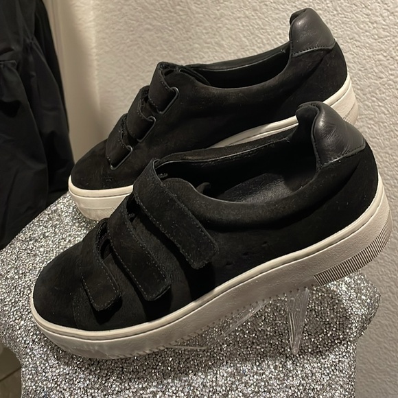 Sandro Anita black suede platform sneakers. Velcro three strap closure. Size 37. - Picture 1 of 12